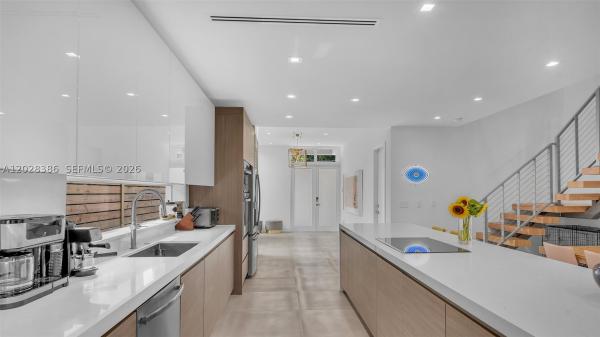 Carters, 3162 Hibiscus St, Miami, Florida 33133, image 2