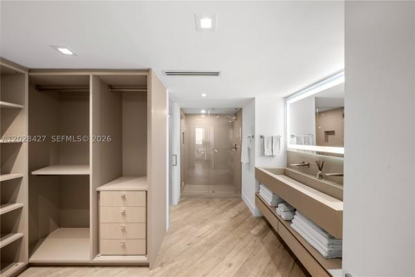 Roney Palace, 2301 Collins Ave #1432, Miami Beach, Florida 33139, image 2