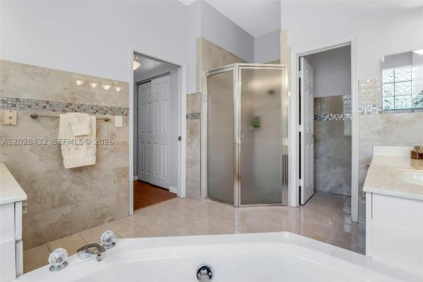 Oak Ridge, 3852 Oak Ridge Cir, Weston, Florida 33331, image 2