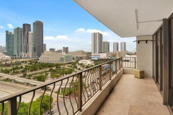 Venetia, 555 NE 15th St #16-H, Miami, Florida 33132, image 2