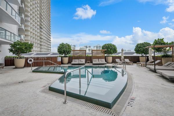 Jade Beach, 17001 Collins Ave #2307, Sunny Isles Beach, Florida 33160, image 2
