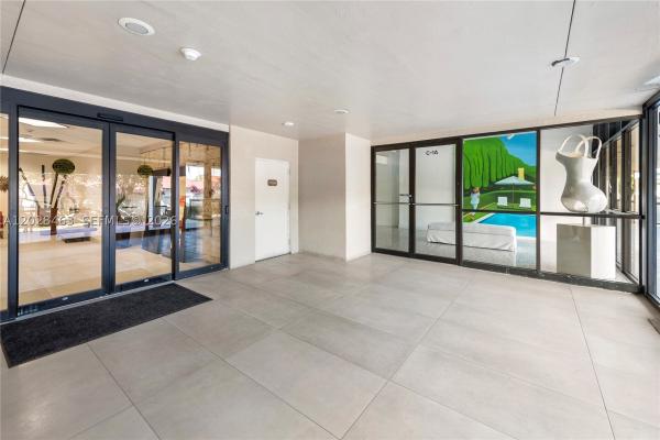 Club Atlantis, 2555 Collins Ave #403, Miami Beach, Florida 33140, image 2