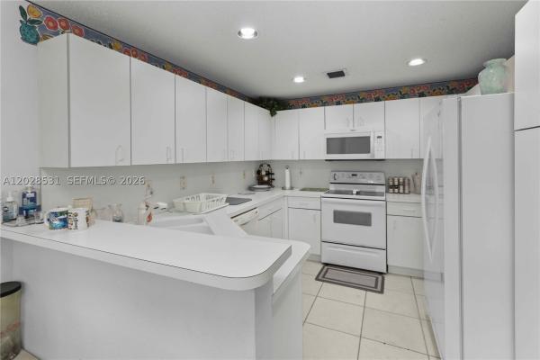 Doral Landings West, 11468 NW 50th Ter, Doral, Florida 33178, image 2