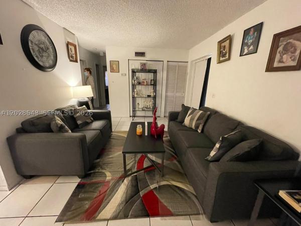 Habitat 2, 5813 NW 21st St #20-C, Lauderhill, Florida 33313, image 2
