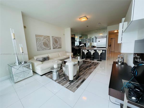 Paramount Bay, 2020 N Bayshore Dr #2008, Miami, Florida 33137, image 1