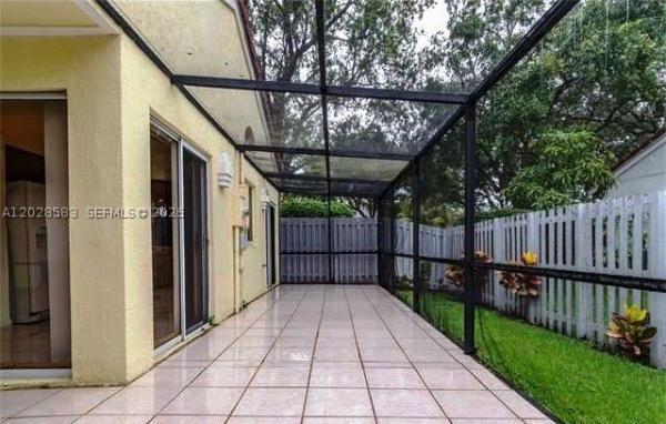 Garden Homes At Country Isles, 1341 Seagrape Cir, Weston, Florida 33326, image 2