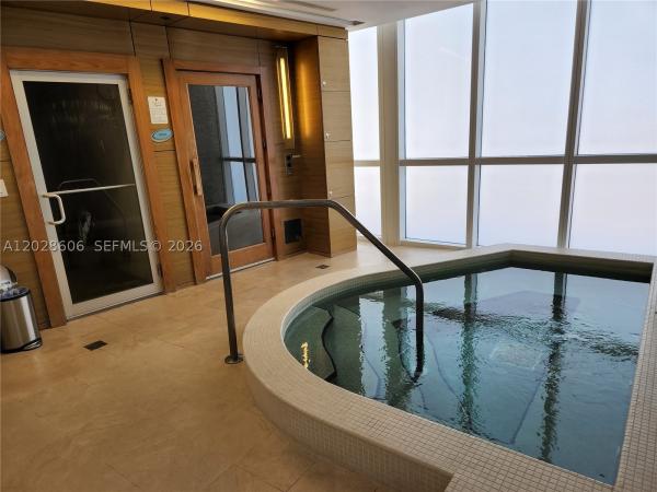 Trump Royale, 18201 Collins Ave #4101A, Sunny Isles Beach, Florida 33160, image 2