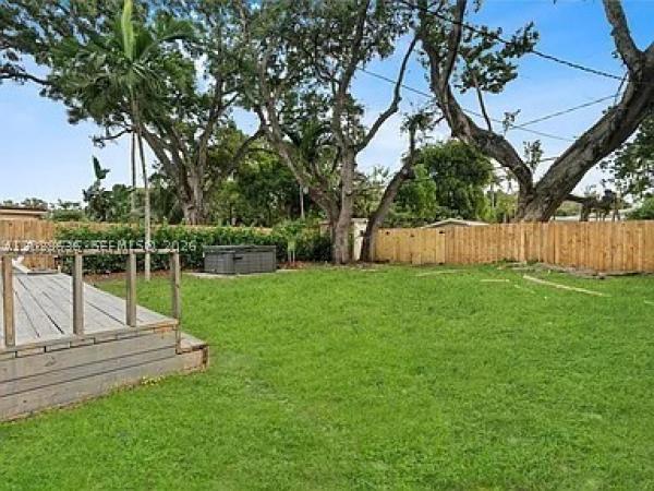 Croissant Park, 516 SW 12th St, Fort Lauderdale, Florida 33315, image 1
