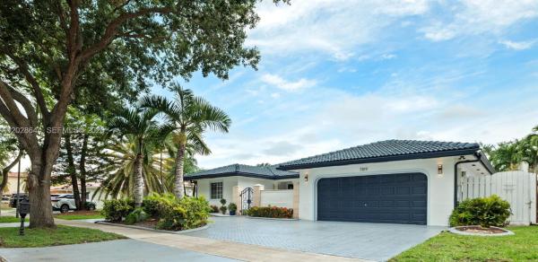 7819 NW 166th Ter, Miami Lakes, Florida 33016, image 1