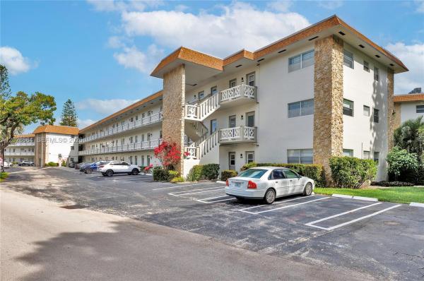 Lotus Gardens, 4805 NW 35th St #416, Lauderdale Lakes, Florida 33319, image 1
