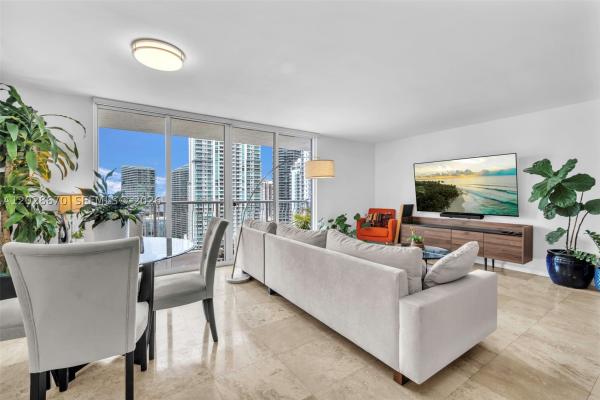The Club At Brickell Bay, 1200 Brickell Bay Dr #3123, Miami, Florida 33131, image 1