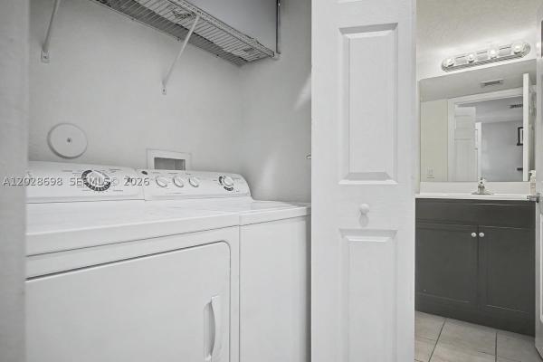 Chateau At The Vineyards, 215 SE 37th Pl, Homestead, Florida 33033, image 2