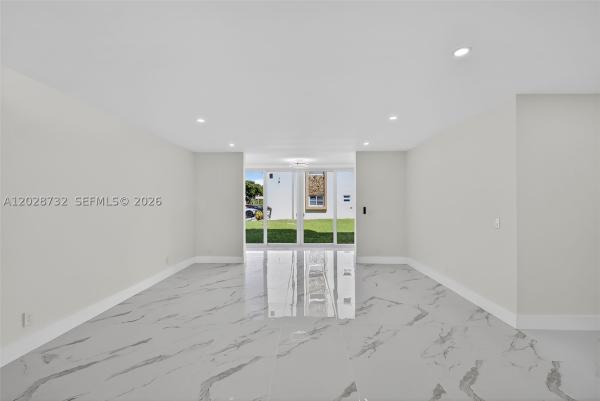 Meadowbrook Lakes, 201 SE 11th Ter #102, Dania Beach, Florida 33004, image 1