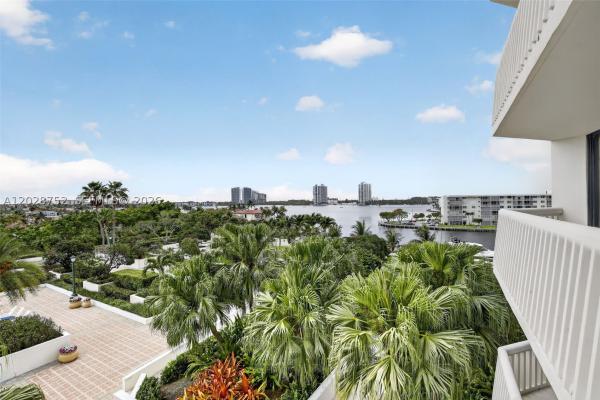 1000 Island Boulevard, 1000 W Island Blvd #503, Aventura, Florida 33160, image 2