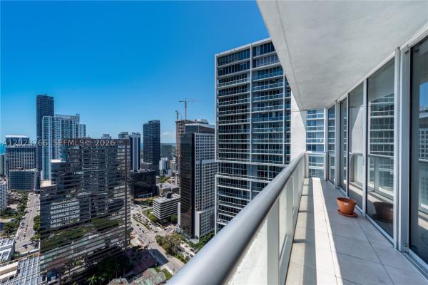 Icon Brickell Tower 1, 475 Brickell Ave #4213, Miami, Florida 33131, image 2