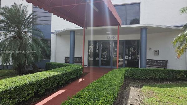 5800 SW 127th Ave #2103, Unincorporated Dade County, Florida 33183, image 1