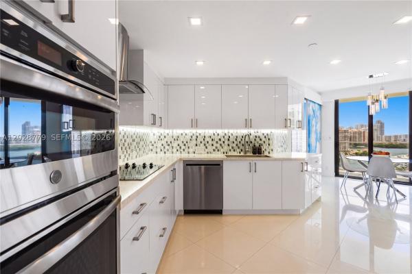 2800 Island Boulevard, 2800 Island Blvd #1605, Aventura, Florida 33160, image 1