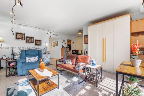 South Bay Club, 800 West Ave #532, Miami Beach, Florida 33139, image 2