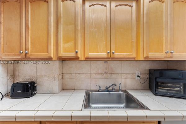 South Bay Club, 800 West Ave #532, Miami Beach, Florida 33139, image 1