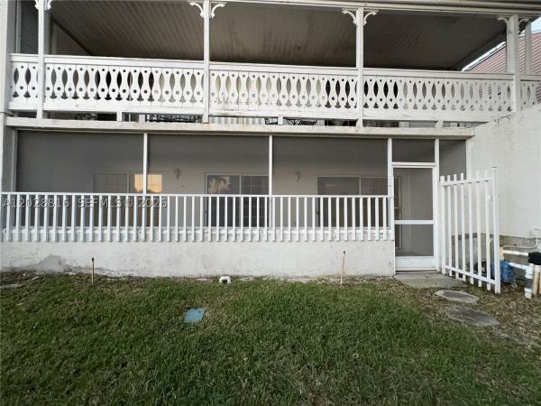 10441 Mahogany Key Cir #106, Unincorporated Dade County, Florida 33196, image 3