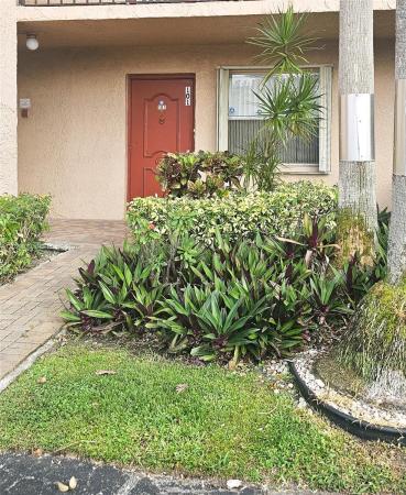 Palm Lakes, 7220 Lake Circle Dr #101, Margate, Florida 33063, image 1