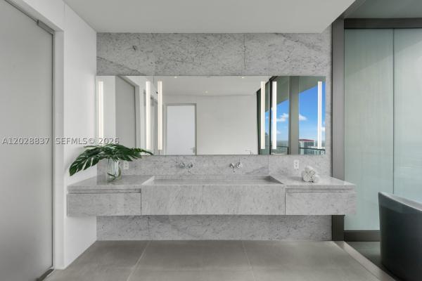 2000 Ocean, 2000 S Ocean Dr #32A, Hallandale Beach, Florida 33009, image 2