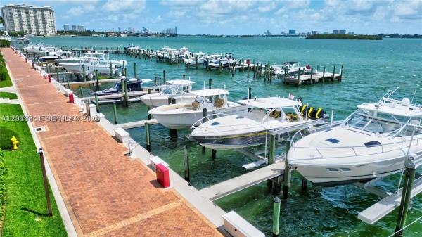 2000 Towerside Ter #908, Unincorporated Dade County, Florida 33138, image 2