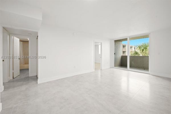 Samari Lake East, 10090 NW 80th Ct #1447, Hialeah Gardens, Florida 33016, image 1