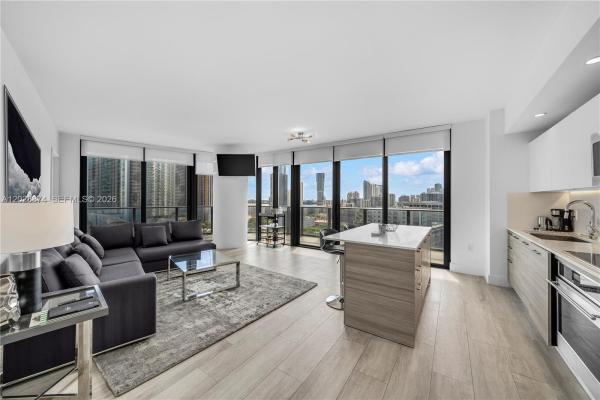 Hyde Midtown, 121 NE 34th St #1704, Miami, Florida 33137, image 1