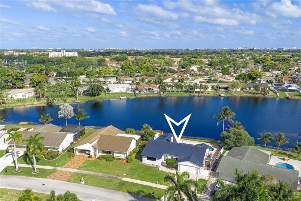 Waterford Homes, 1310 SW 26th Ave, Deerfield Beach, Florida 33442, image 1