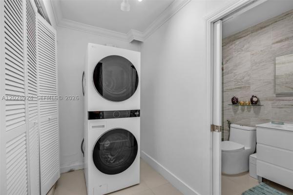 46 NE 164th St, Unincorporated Dade County, Florida 33162, image 1