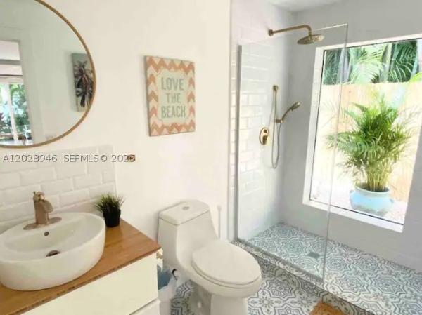 Federal Way, 528 NE 72nd St, Miami, Florida 33138, image 2