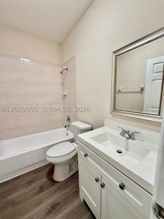 8528 SW 166th Pl, Unincorporated Dade County, Florida 33193, image 1