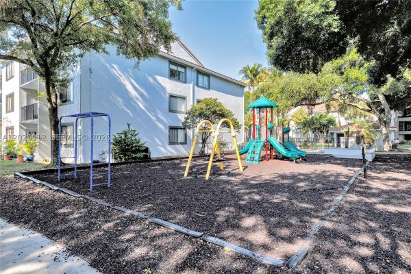 Visconti, 9288 W Atlantic Blvd #1125, Coral Springs, Florida 33071, image 3