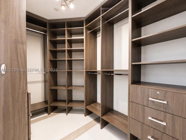 Paramount Bay, 2020 N Bayshore Dr #2909, Miami, Florida 33137, image 2