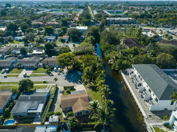 Avon Park, 3081 SW 46th Ct, Dania Beach, Florida 33312, image 2