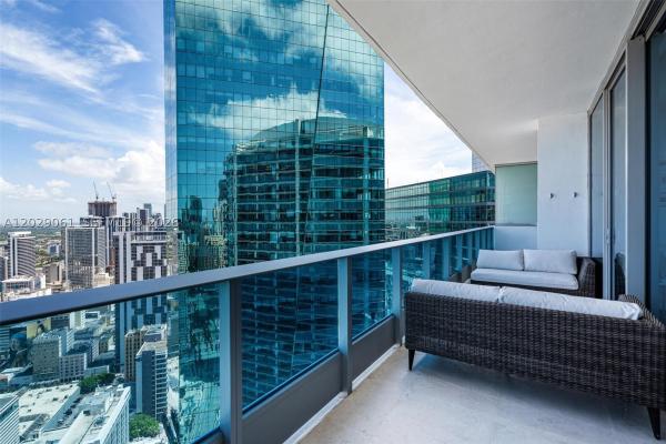 Epic Hotel & Residences, 200 Biscayne Boulevard Way #4812, Miami, Florida 33131, image 2