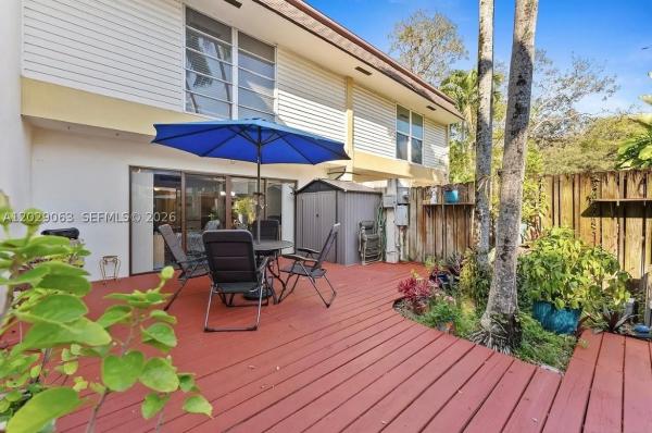 Hollywood Gardens, 3300 Atlanta St #15B, Hollywood, Florida 33021, image 1