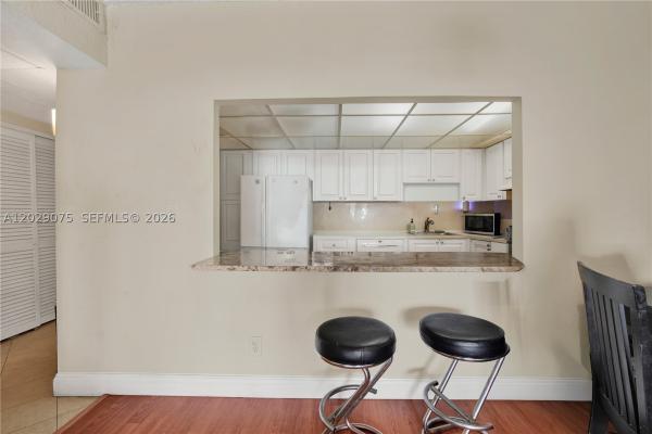 Oceanview A, 19390 Collins Ave #1419, Sunny Isles Beach, Florida 33160, image 2