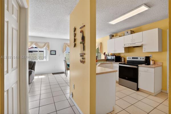 9633 SW 163rd Ct, Unincorporated Dade County, Florida 33196, image 3
