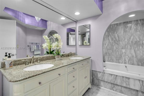 Oceania 3, 16485 Collins Ave #1832, Sunny Isles Beach, Florida 33160, image 1