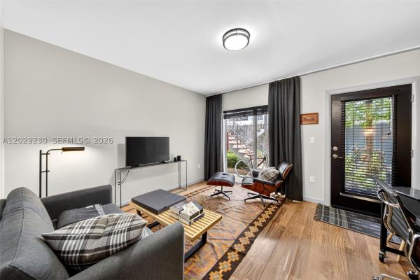 Etruria, 1568 Pennsylvania Ave #312, Miami Beach, Florida 33139, image 3