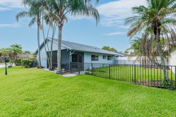 Bayberry Village At Jacaranda, 971 NW 89th Ave, Plantation, Florida 33324, image 3