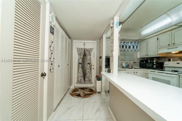 Sunrise Lakes 3, 2811 N Pine Island Rd #102, Sunrise, Florida 33322, image 2