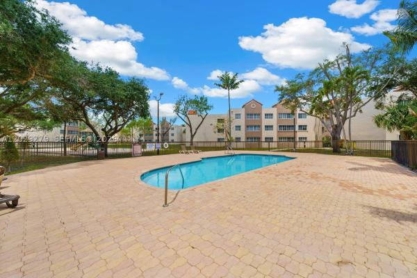 6135 NW 186th St #202, Hialeah, Florida 33015, image 2