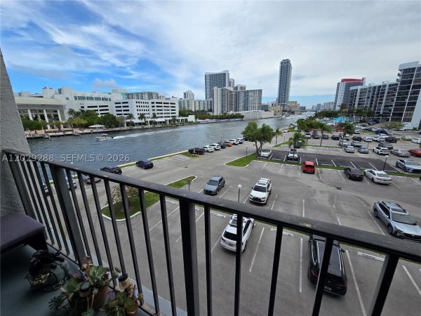 Towers Of Oceanview East, 400 Leslie Dr #416, Hallandale Beach, Florida 33009, image 3
