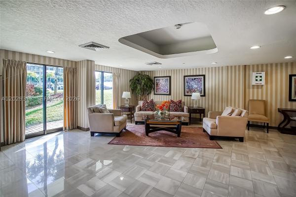 Galt Ocean Terrace, 3031 N Ocean Blvd #406, Fort Lauderdale, Florida 33308, image 2