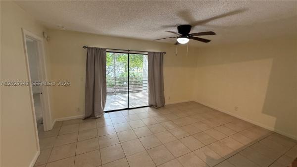 Sun Country, 3199 Coral Hills Dr #3, Coral Springs, Florida 33065, image 3