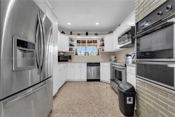 Meadows Park, 884 W 72nd Pl, Hialeah, Florida 33014, image 3