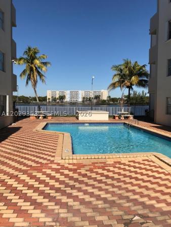 El Lago, 5505 NW 7th St #W417, Miami, Florida 33126, image 3